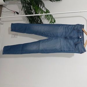 Light Wash Skinny Jeans
